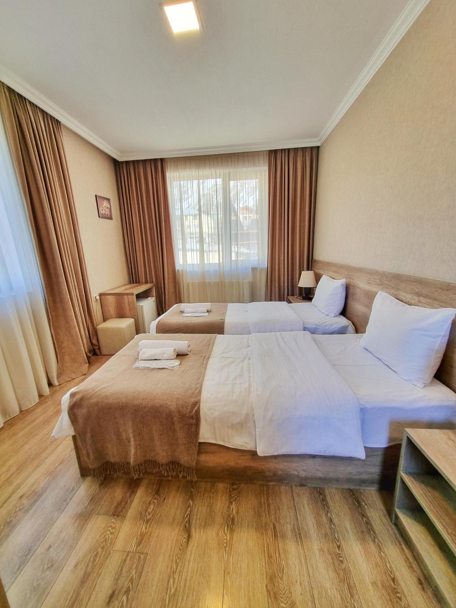 Sunshine Kazbegi Hotel Eksteriør billede